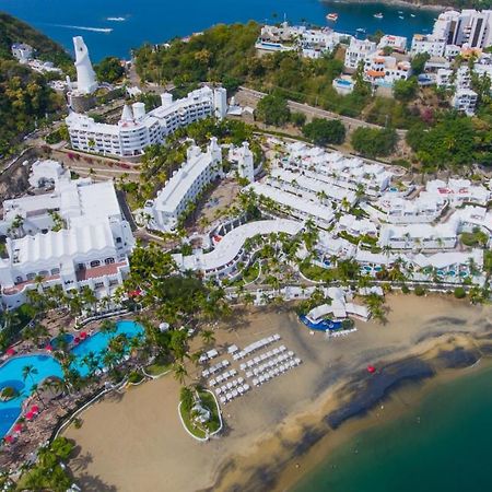 Las Hadas By Brisas Manzanillo Exterior photo Aerial view of Puerto Vallarta