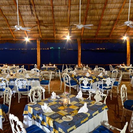 Las Hadas By Brisas Manzanillo Exterior photo The restaurant at the resort