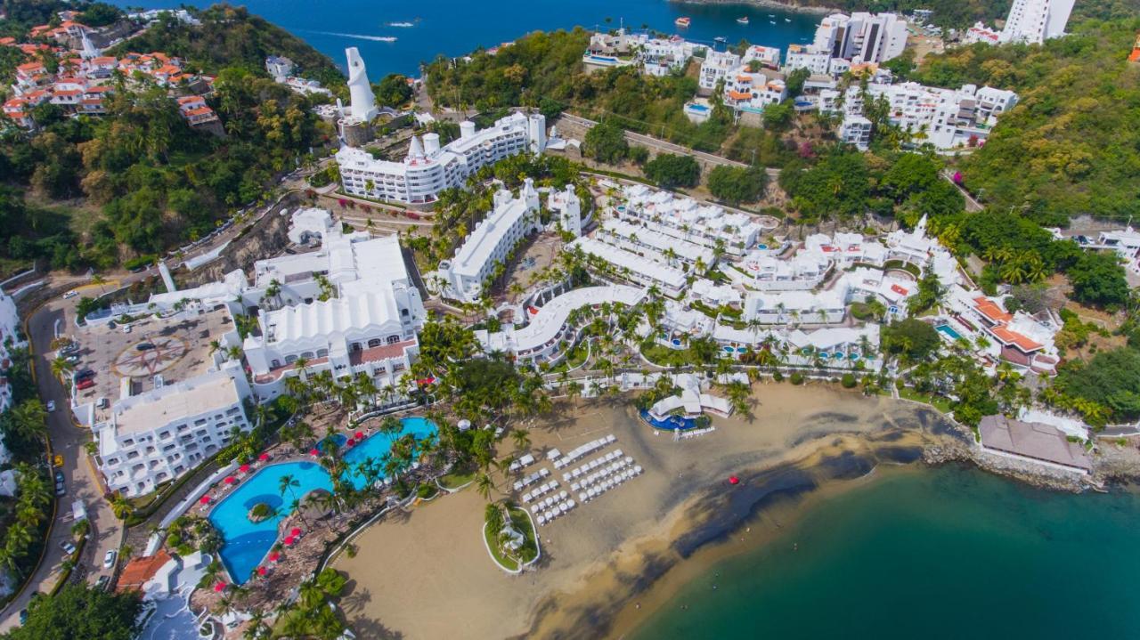 Las Hadas By Brisas Manzanillo Exterior photo Aerial view of Puerto Vallarta