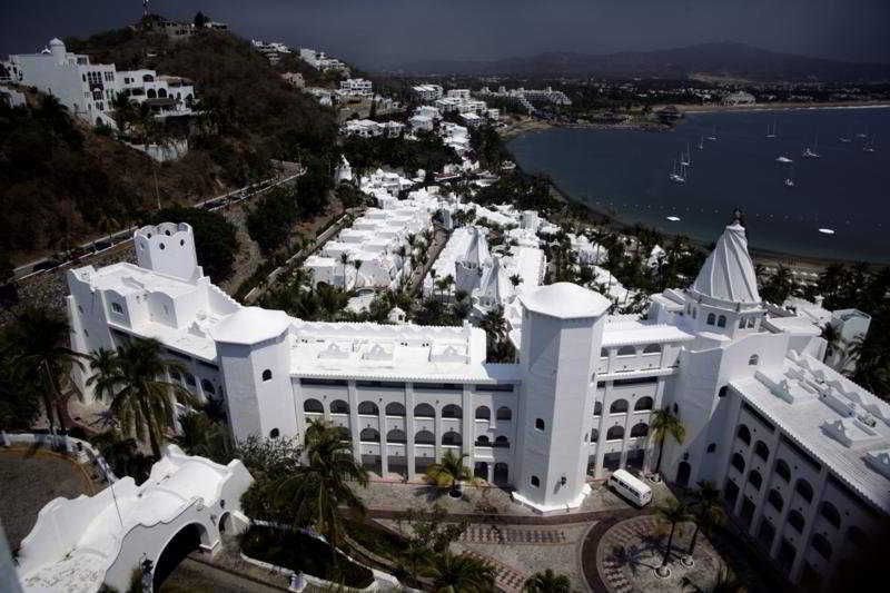 Las Hadas By Brisas Manzanillo Exterior photo Aerial view of the resort