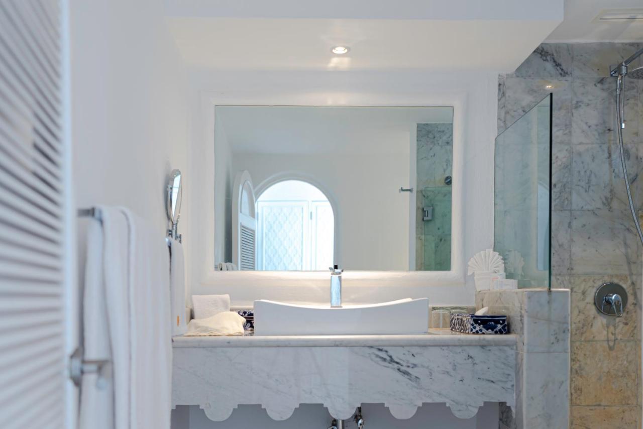 Las Hadas By Brisas Manzanillo Exterior photo Bathroom mirror